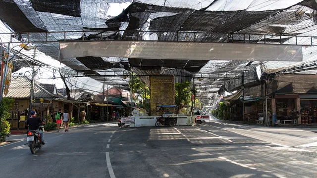 Baan Tawai Handicraft Village
