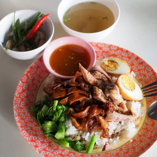 Khao Kha Moo (Braised Pork Leg on Rice)